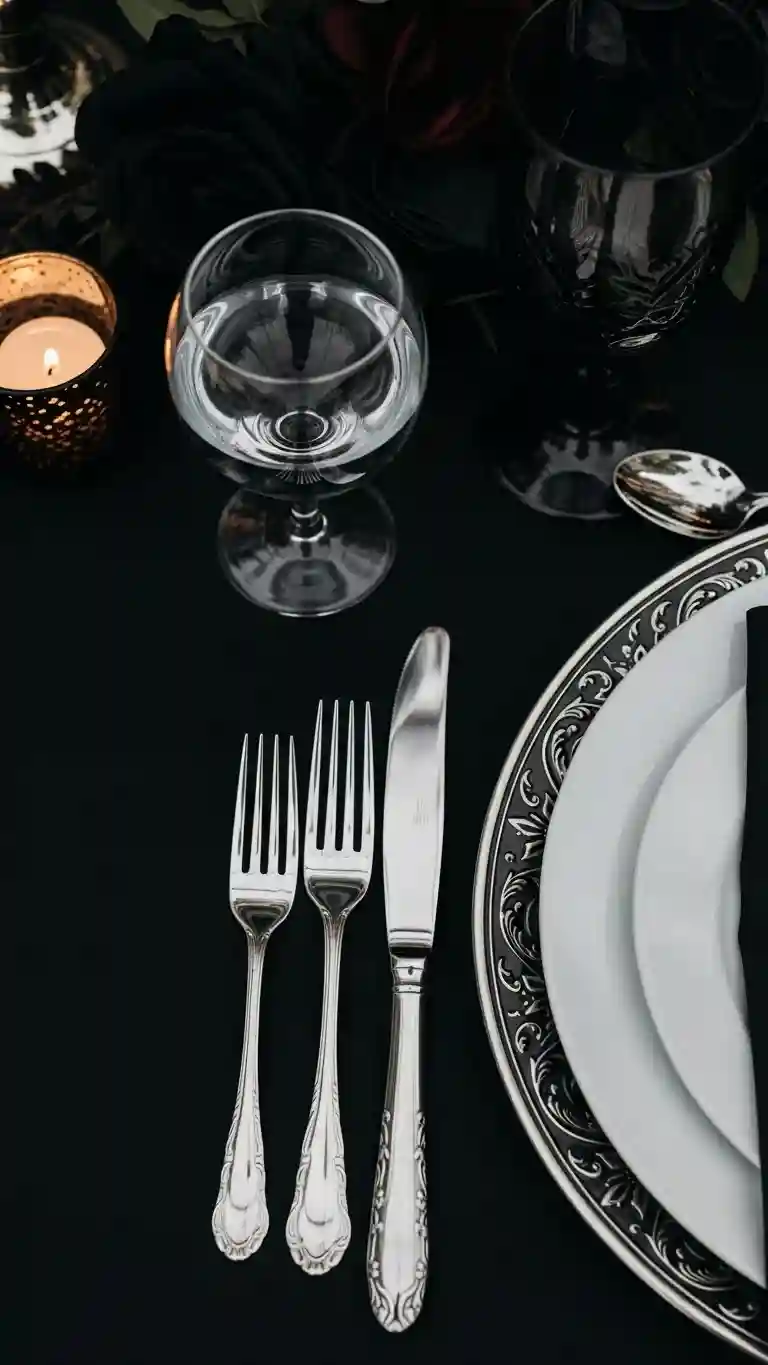 Aisle Runners with Coastal Motifs Silver Flatware for Subtle Gothic Elegance